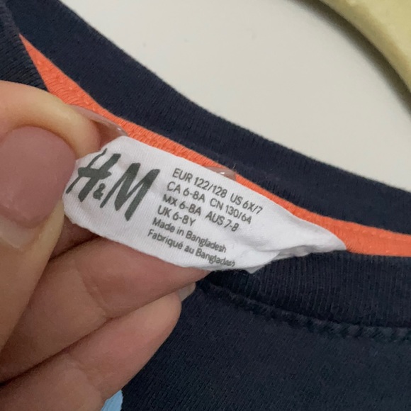 H&M graphic tee - Picture 4 of 4